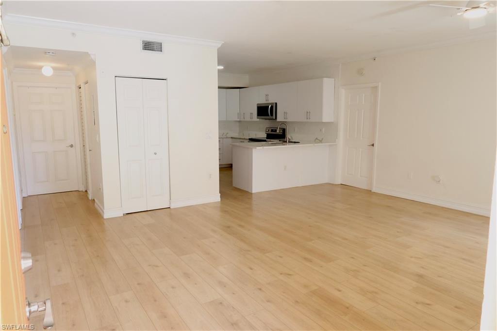 6341 Aragon WAY 107 photo 18