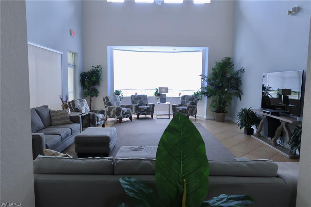 6341 Aragon WAY 107 photo 11