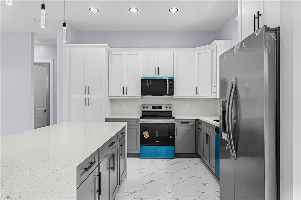 4631 Ida AVE N photo 12