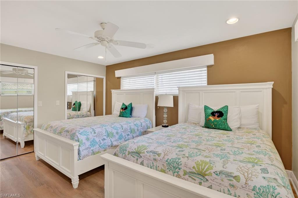 9879 El Greco CIR photo 17