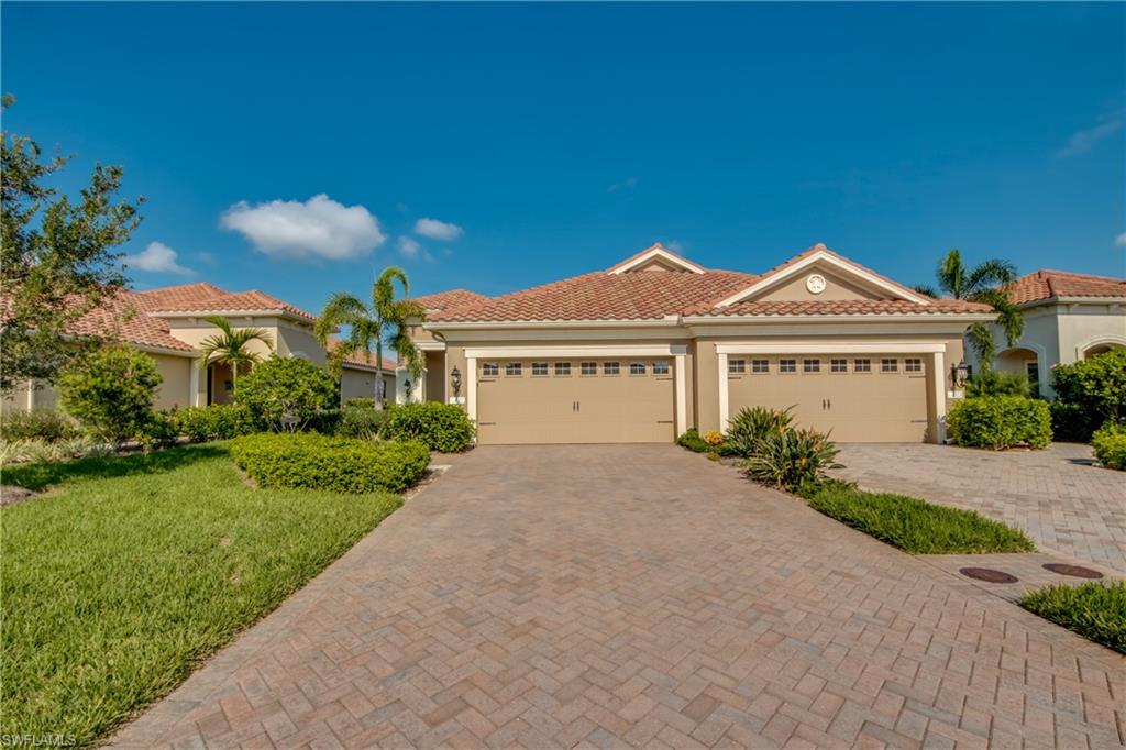 4420 Waterscape LN