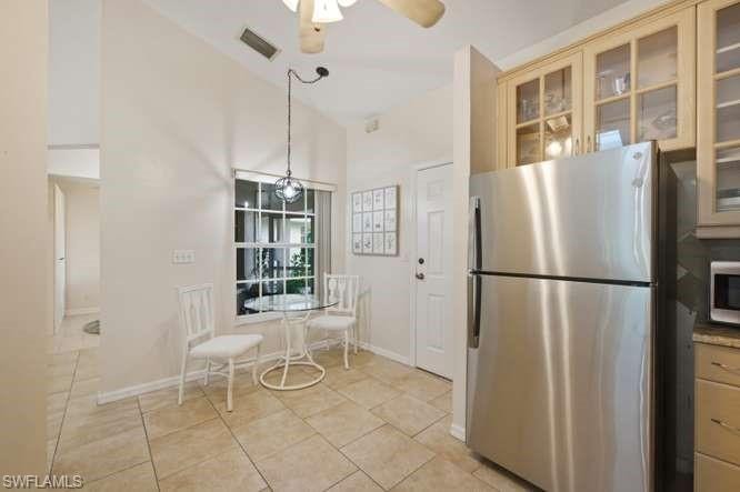 Kitchen and breakffast nook