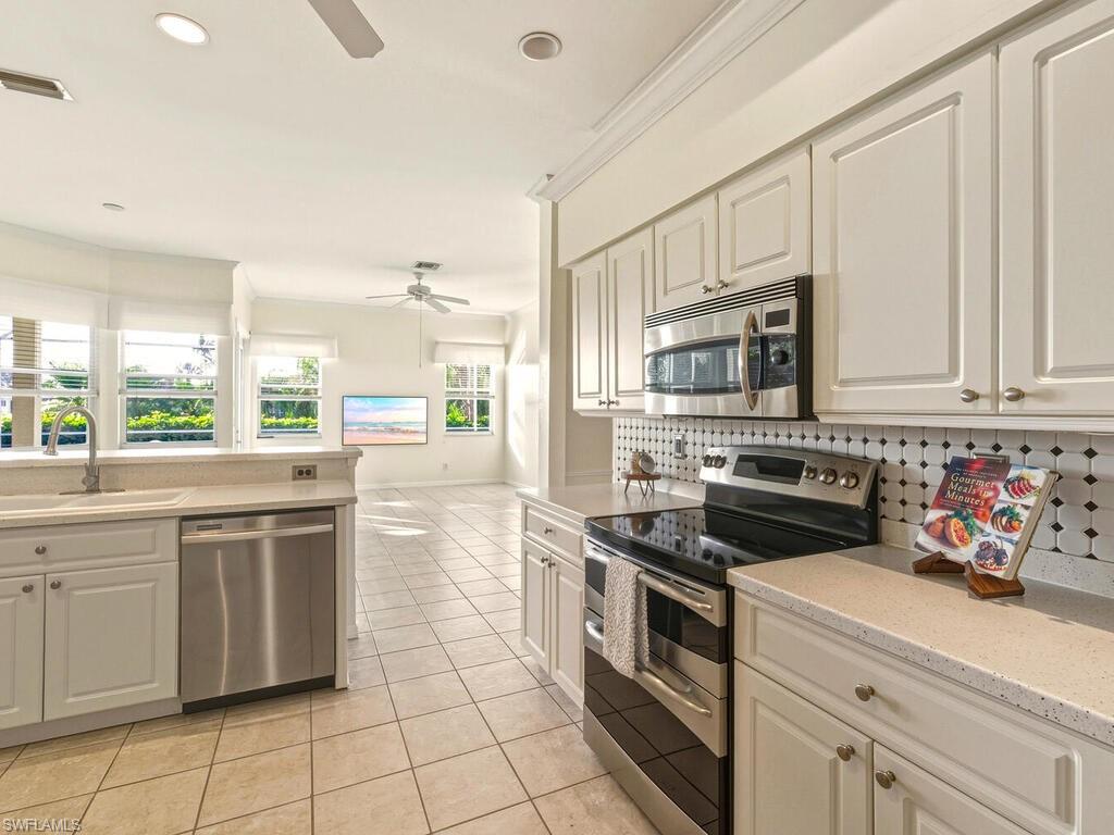 2051 Morning Sun LN photo 6