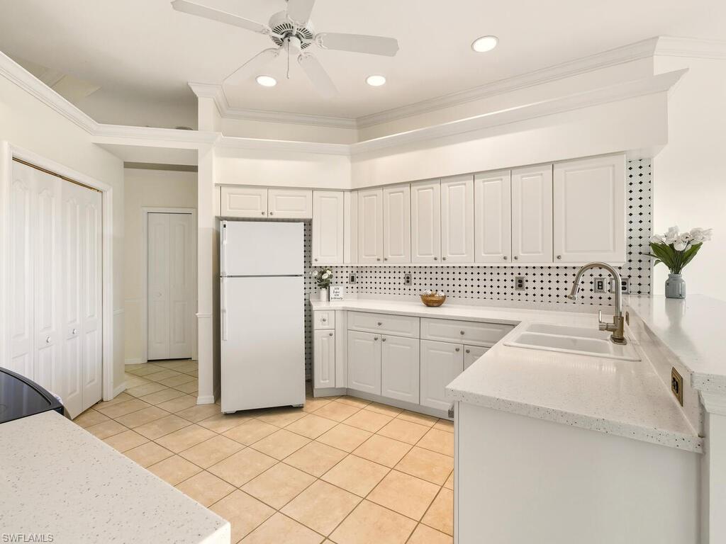 2051 Morning Sun LN photo 16