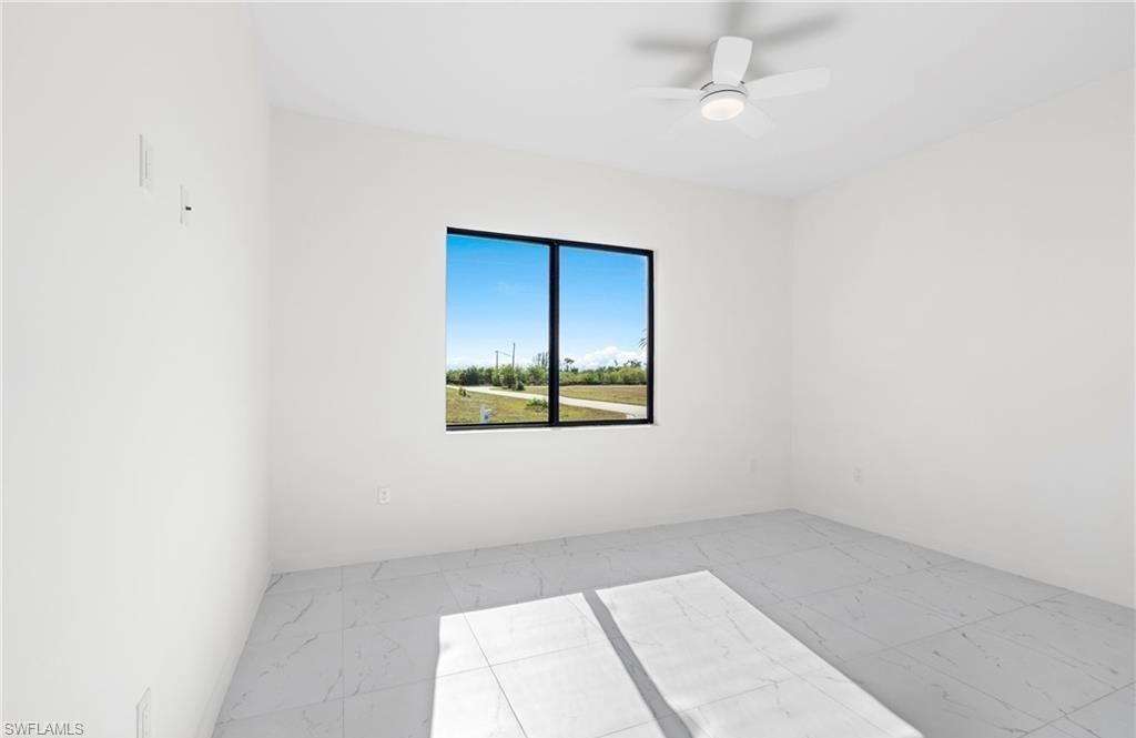 4233 Jacaranda PKWY W photo 18