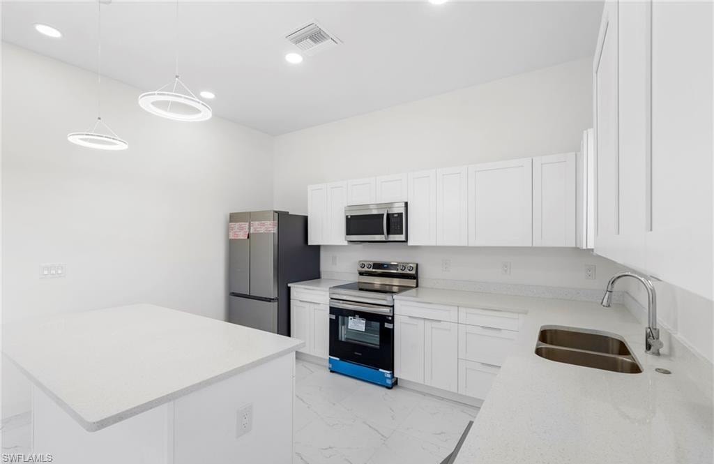 4233 Jacaranda PKWY W photo 11