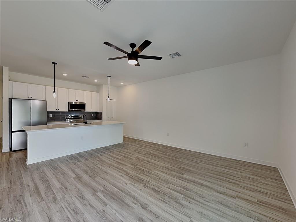 2208-2210 WAYNE AVE S
