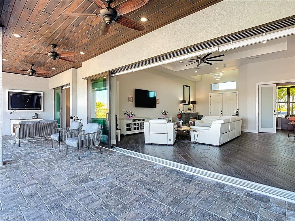 3900 Gulfstream PKWY photo 32
