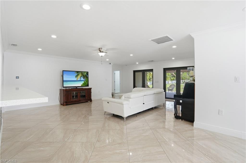 5930 Sea Grass LN photo 11