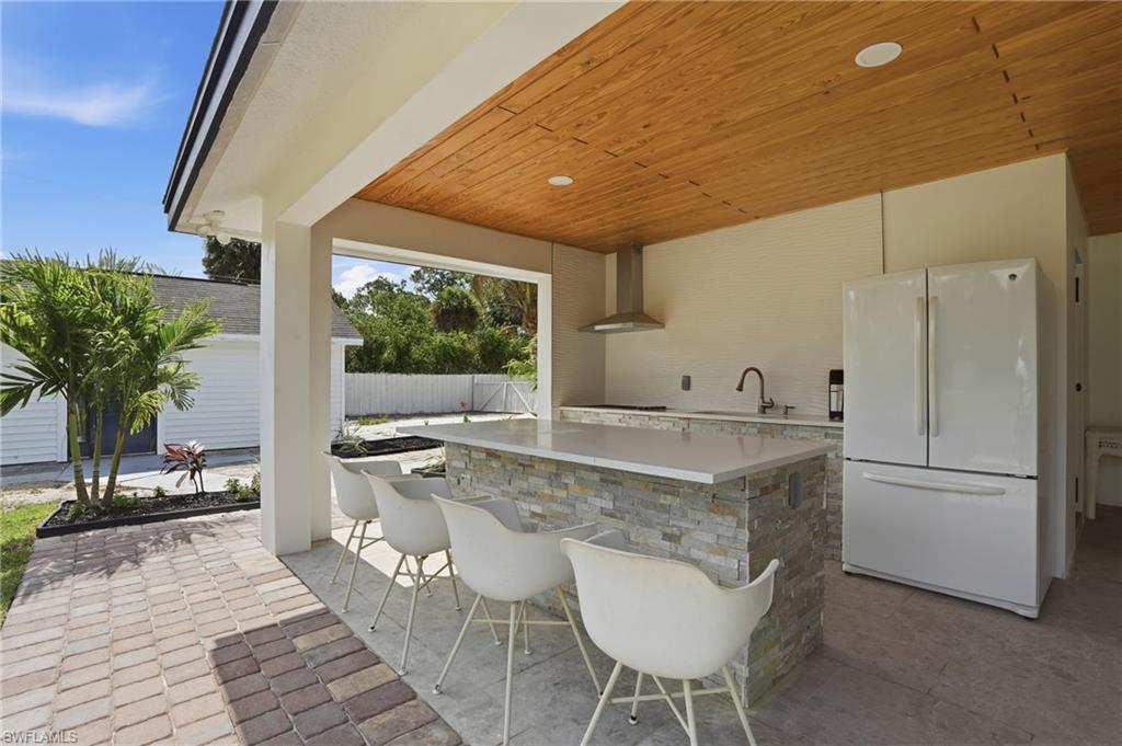 5930 Sea Grass LN photo 40