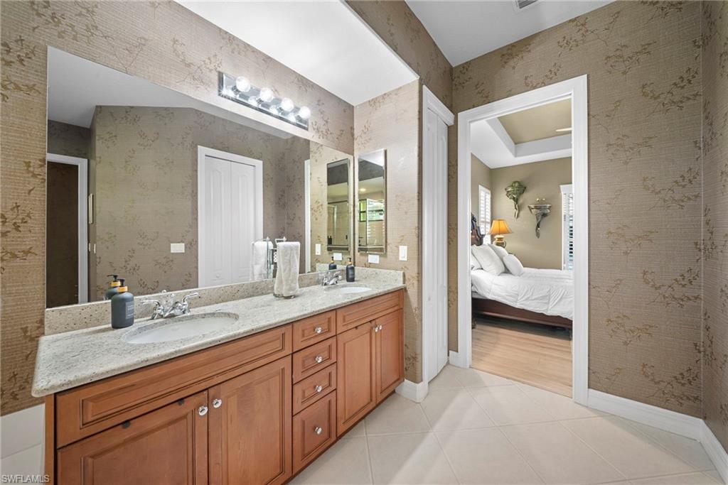 955 Tivoli CT photo 26