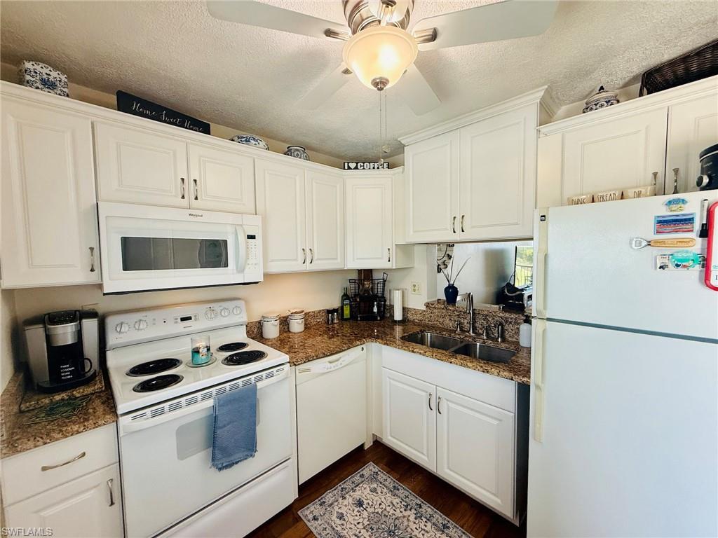 1580 Pine Valley DR 404
