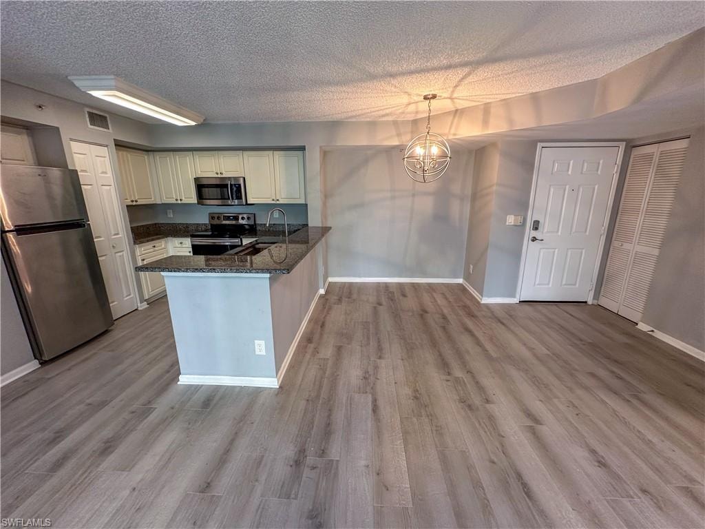 1250 Wildwood Lakes BLVD 206 photo 8