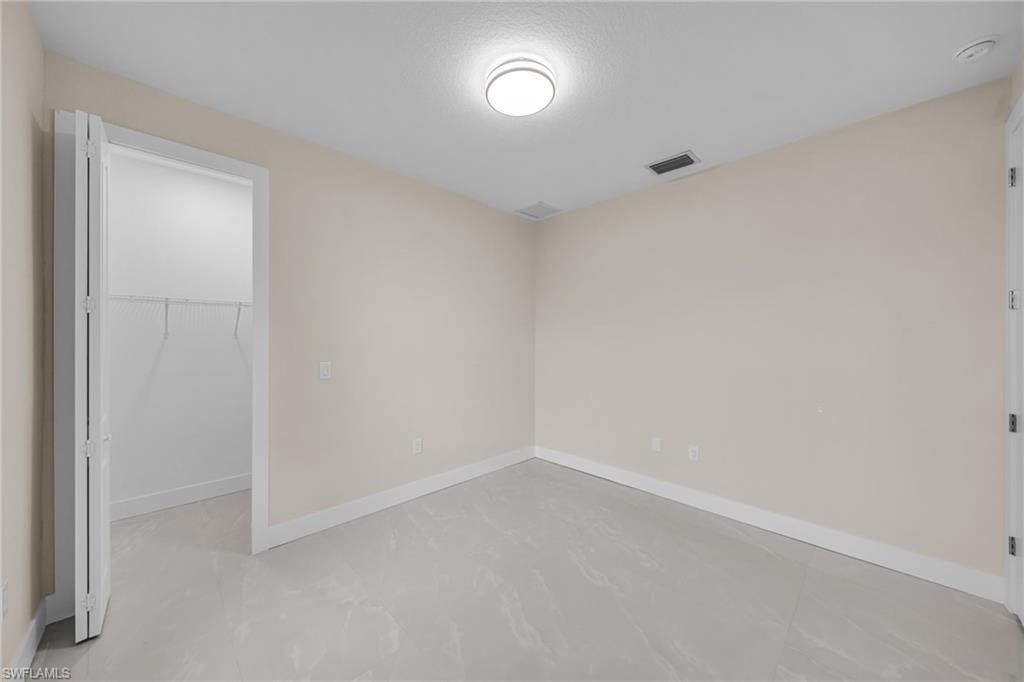 1901 Cedar AVE N photo 34
