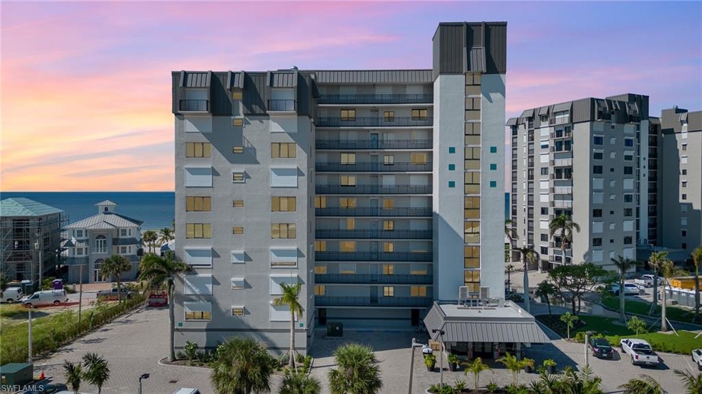 2810 Estero BLVD 511