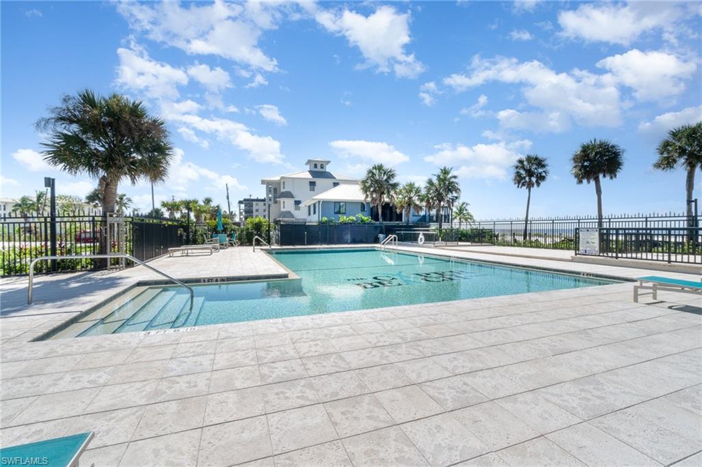 2810 Estero BLVD 511 photo 29