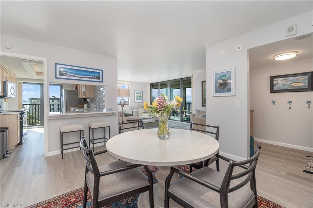 2810 Estero BLVD 511