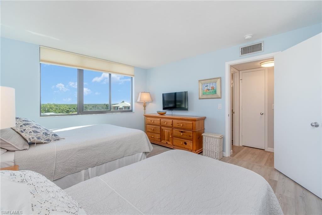 2810 Estero BLVD 511 photo 21