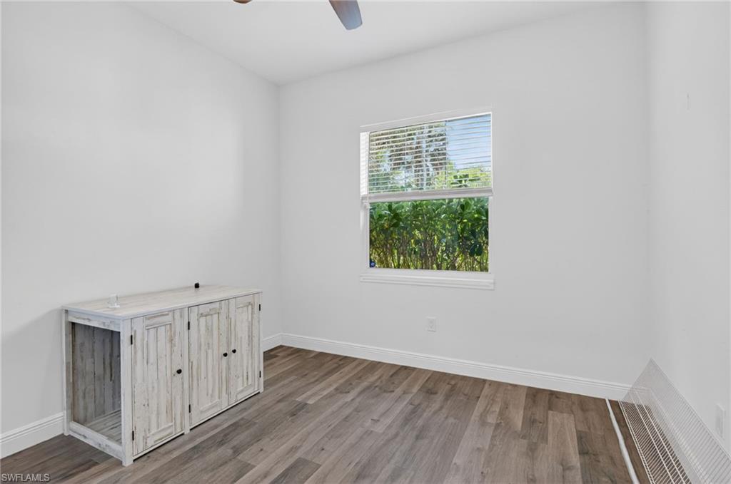 2745 22nd AVE NE photo 12