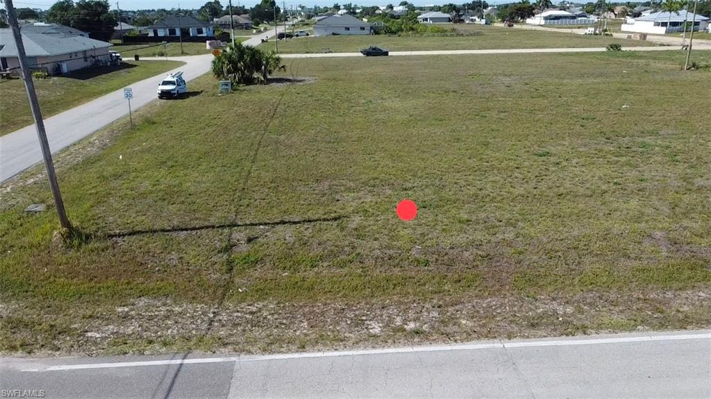 2098 Diplomat PKWY E photo 11