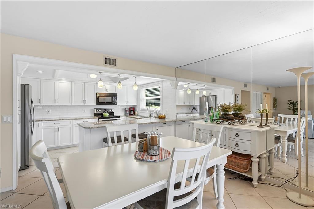 Open Dining/Kitchen Area