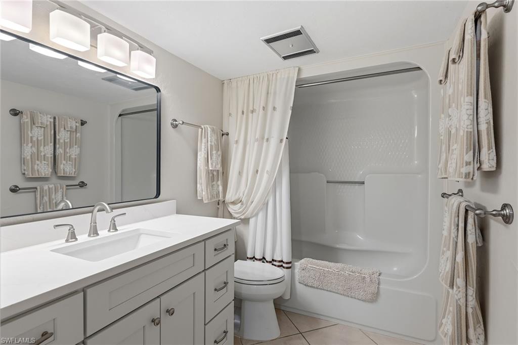 Guest Bathroom with 2nd door to Guest Suite