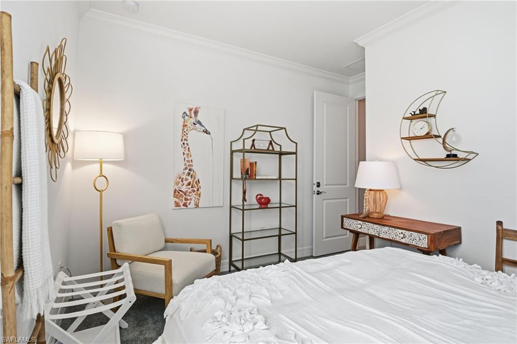 Bedroom 2 with queen size bed