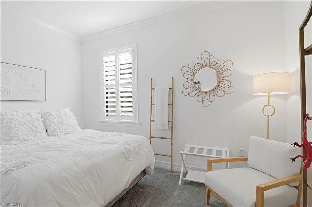 Bedroom 2 with queen size bed