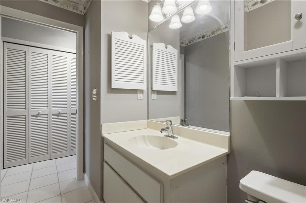 9753 Maplecrest CIR photo 23