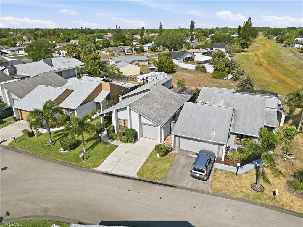 9753 Maplecrest CIR photo 35