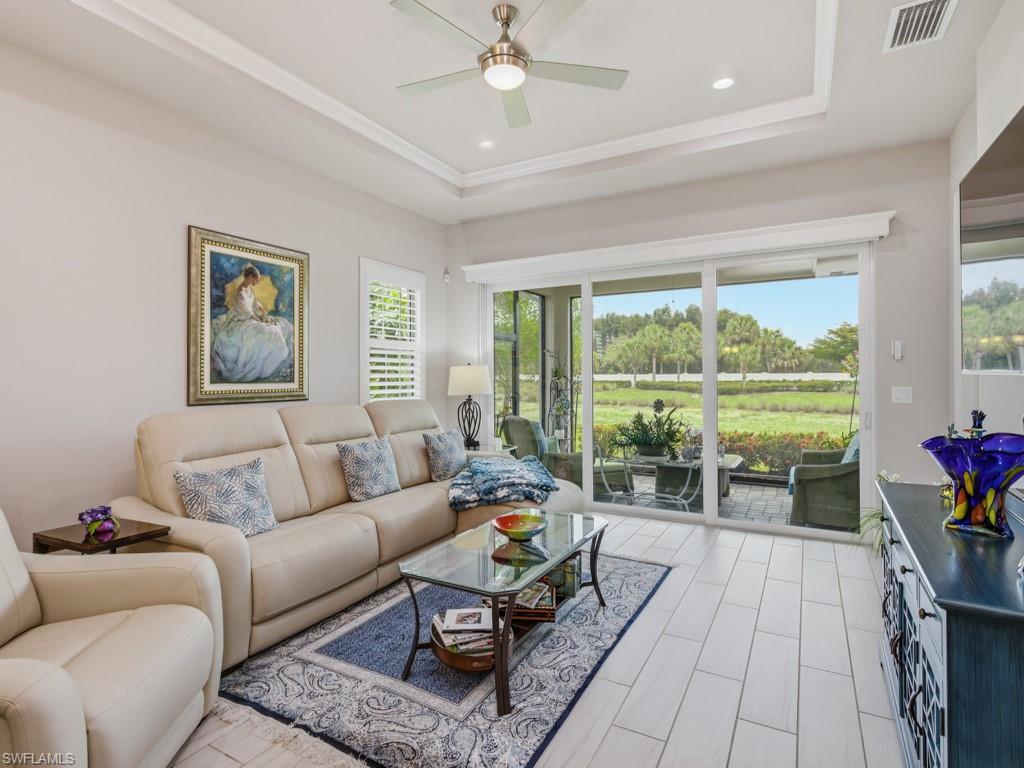 8947 Saint Lucia DR photo 6