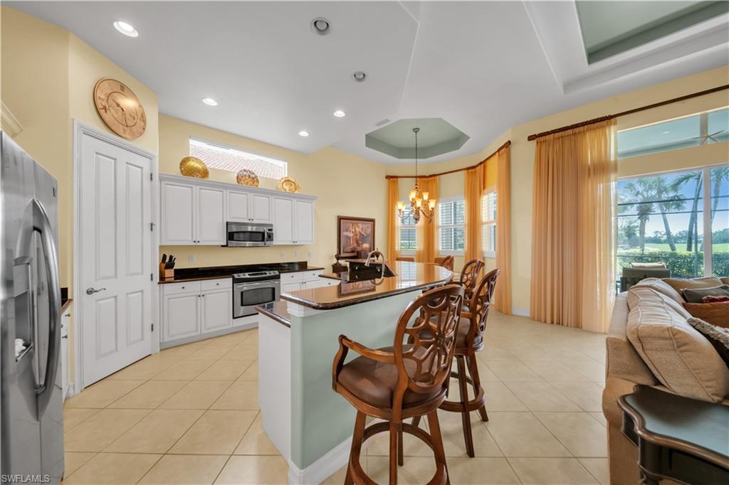 7672 Sussex CT photo 7