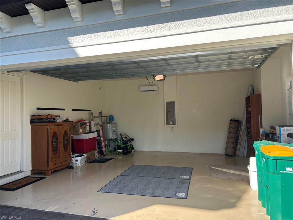 7672 Sussex CT photo 20