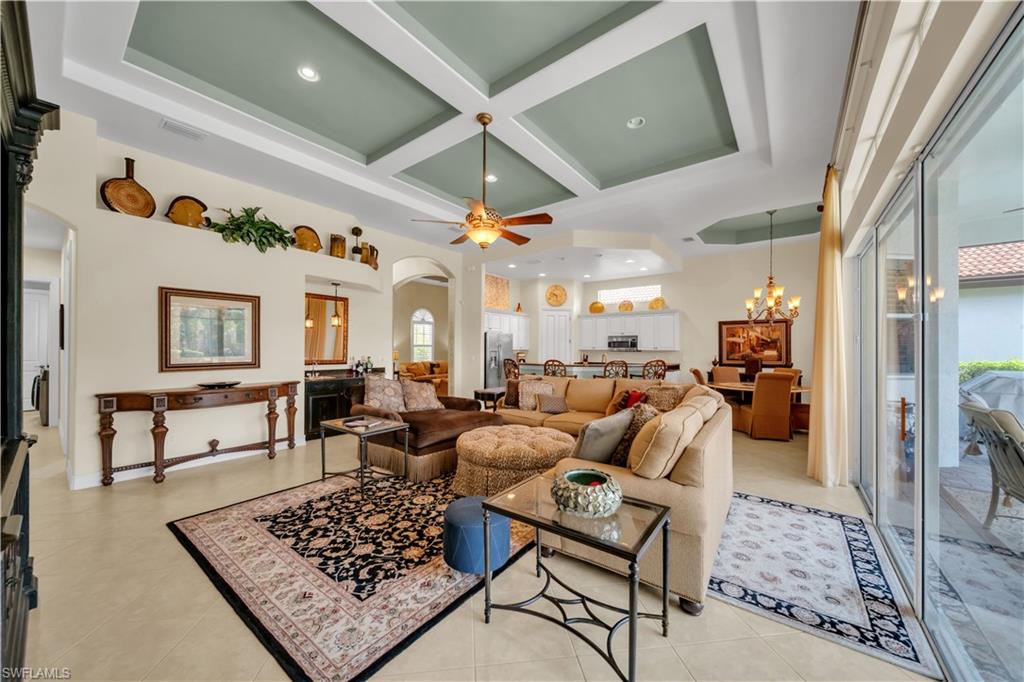7672 Sussex CT photo 8