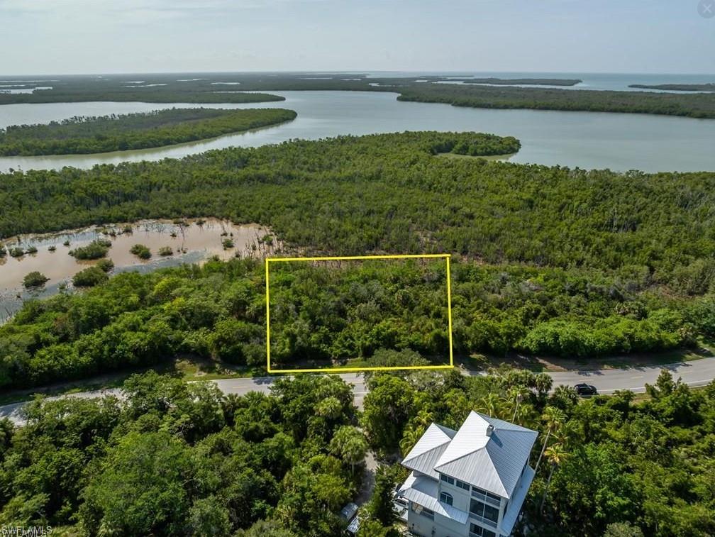 822 Whiskey Creek DR