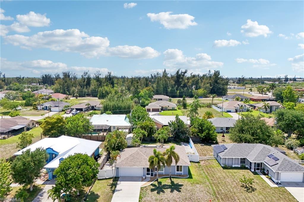 808 SW 14th PL photo 28