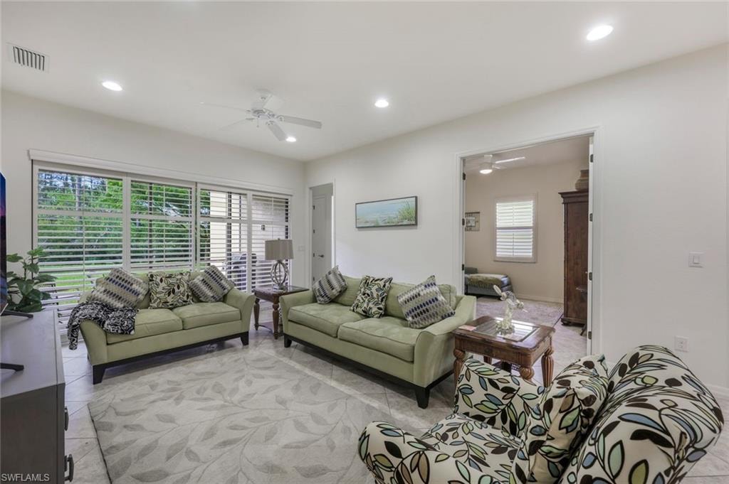 11072 Esteban DR