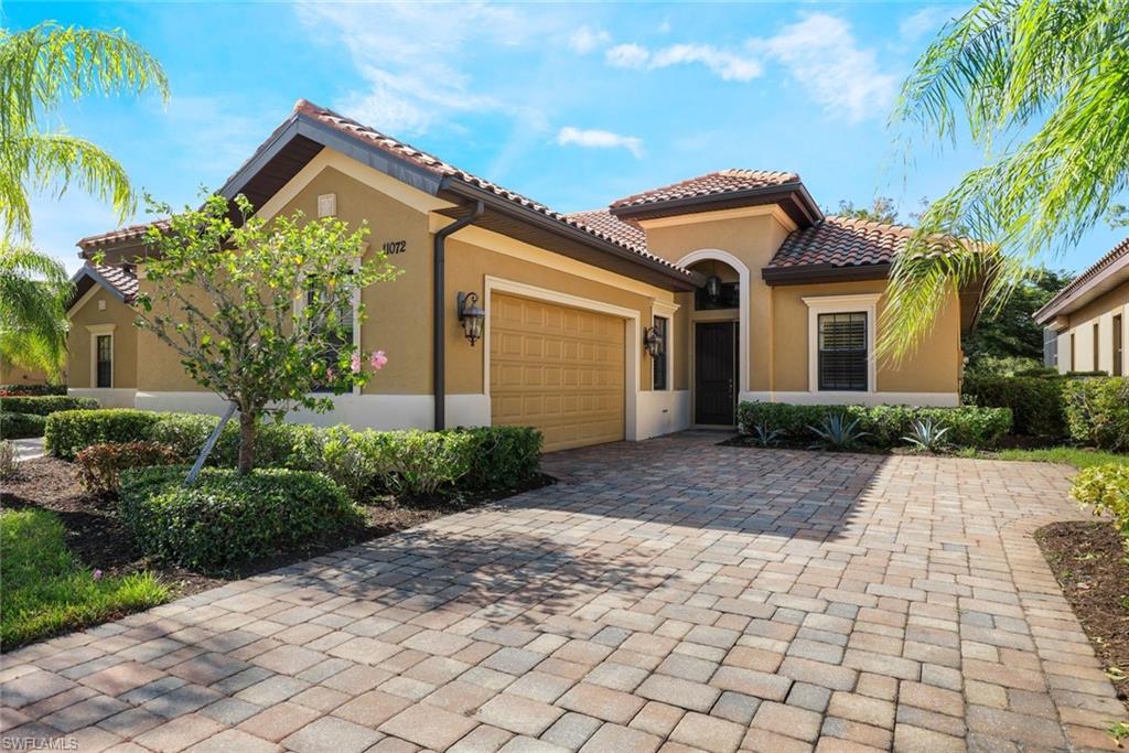 11072 Esteban DR