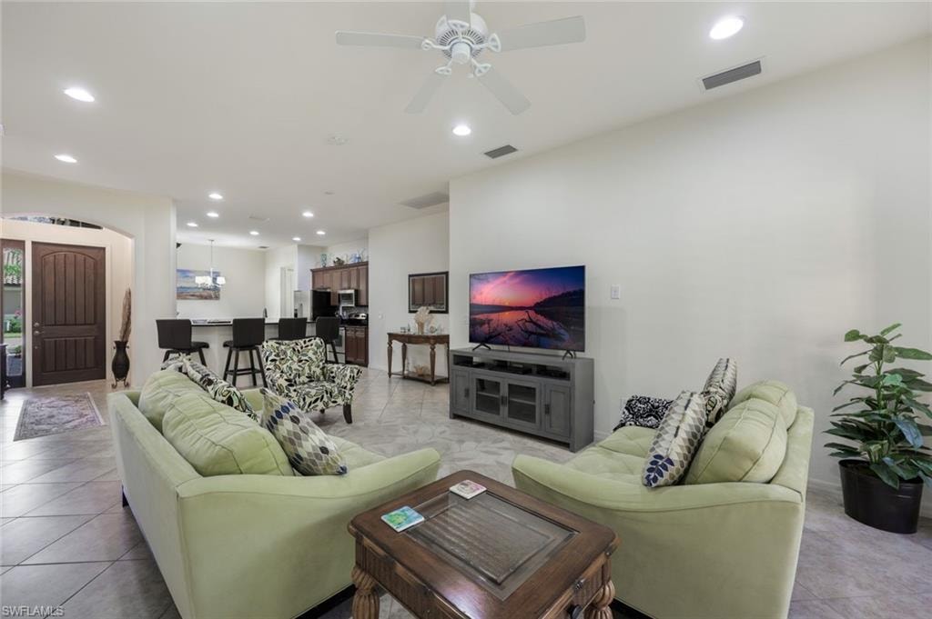 11072 Esteban DR