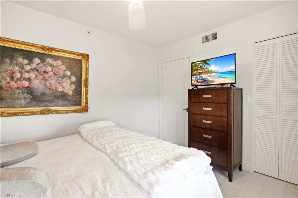 5550 Heron Point DR 503 photo 22