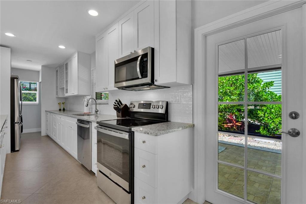 1155 6th ST S photo 11