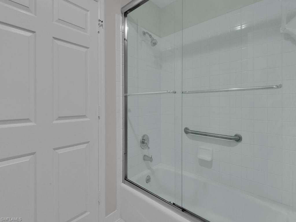 Updated Guest Suite Bath