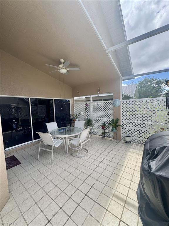 Large screened tiled lanai