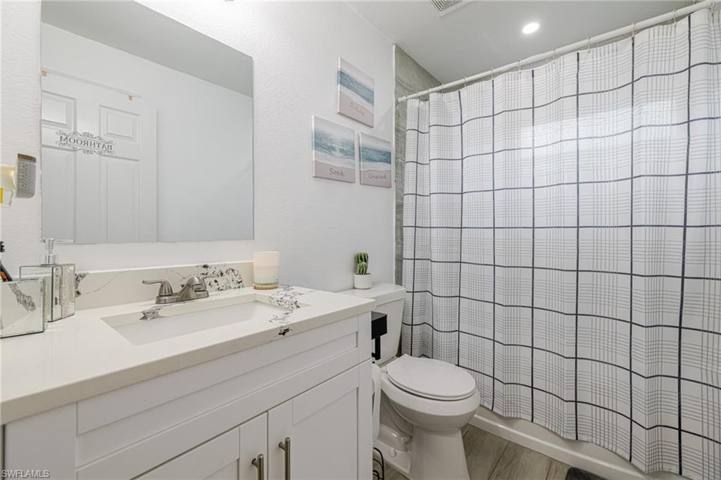 Guess Bathroom