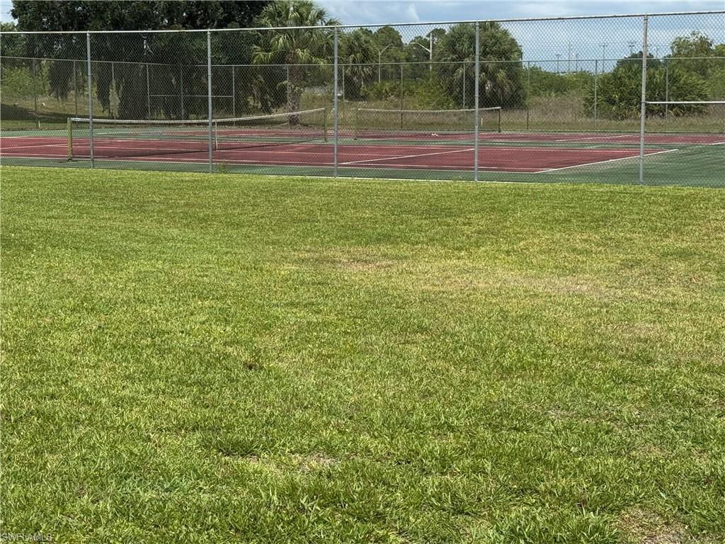 Community tennis courts