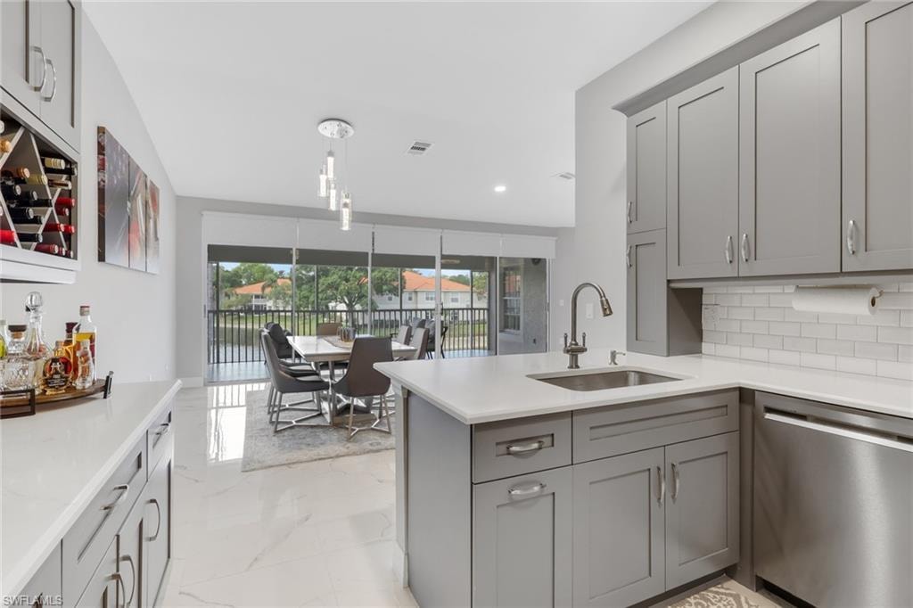 7648 Oleander Gate DR H202 photo 15