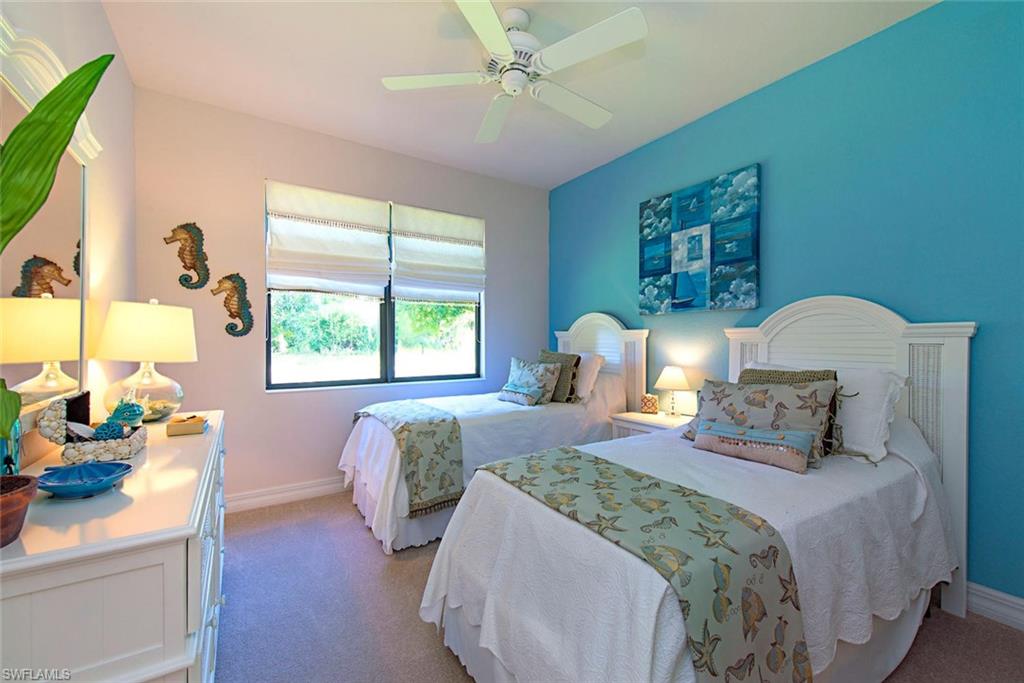 Twin guest bedroom