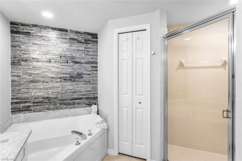 8751 Estero BLVD 1202 photo 17