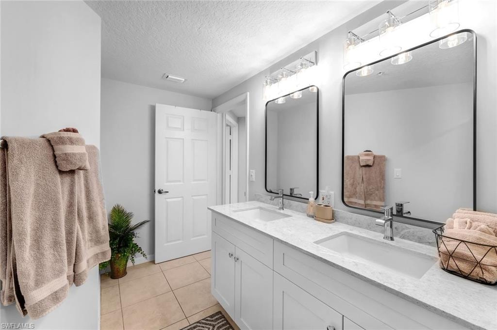 8751 Estero BLVD 1202 photo 22