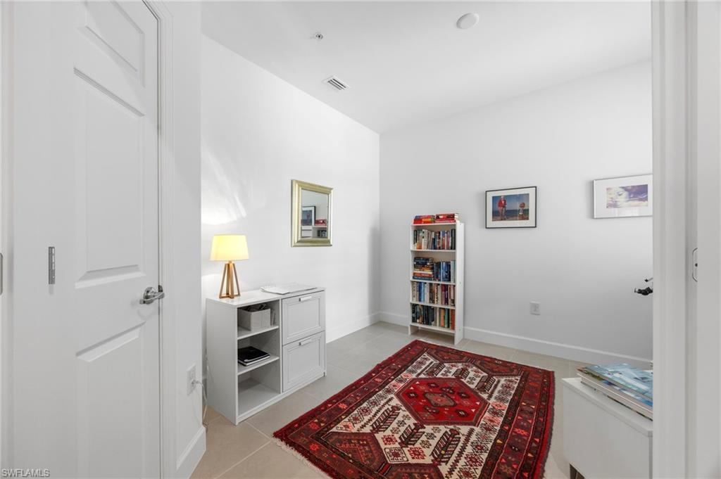 5689 Mayflower WAY 1003 photo 16